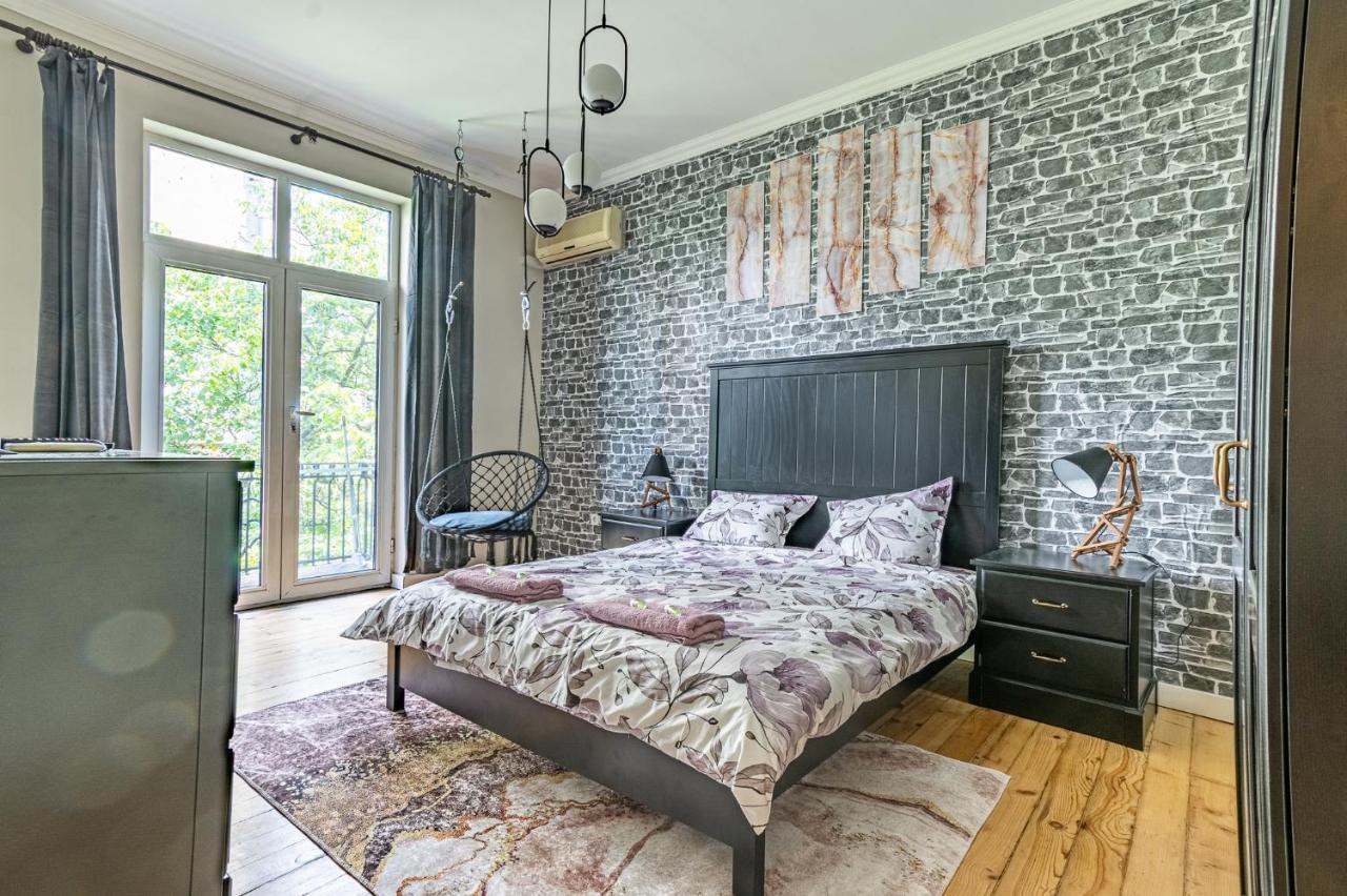 5 Seconds Away From The Main Street, Free Secured Parking Apartment Sofia Exterior photo