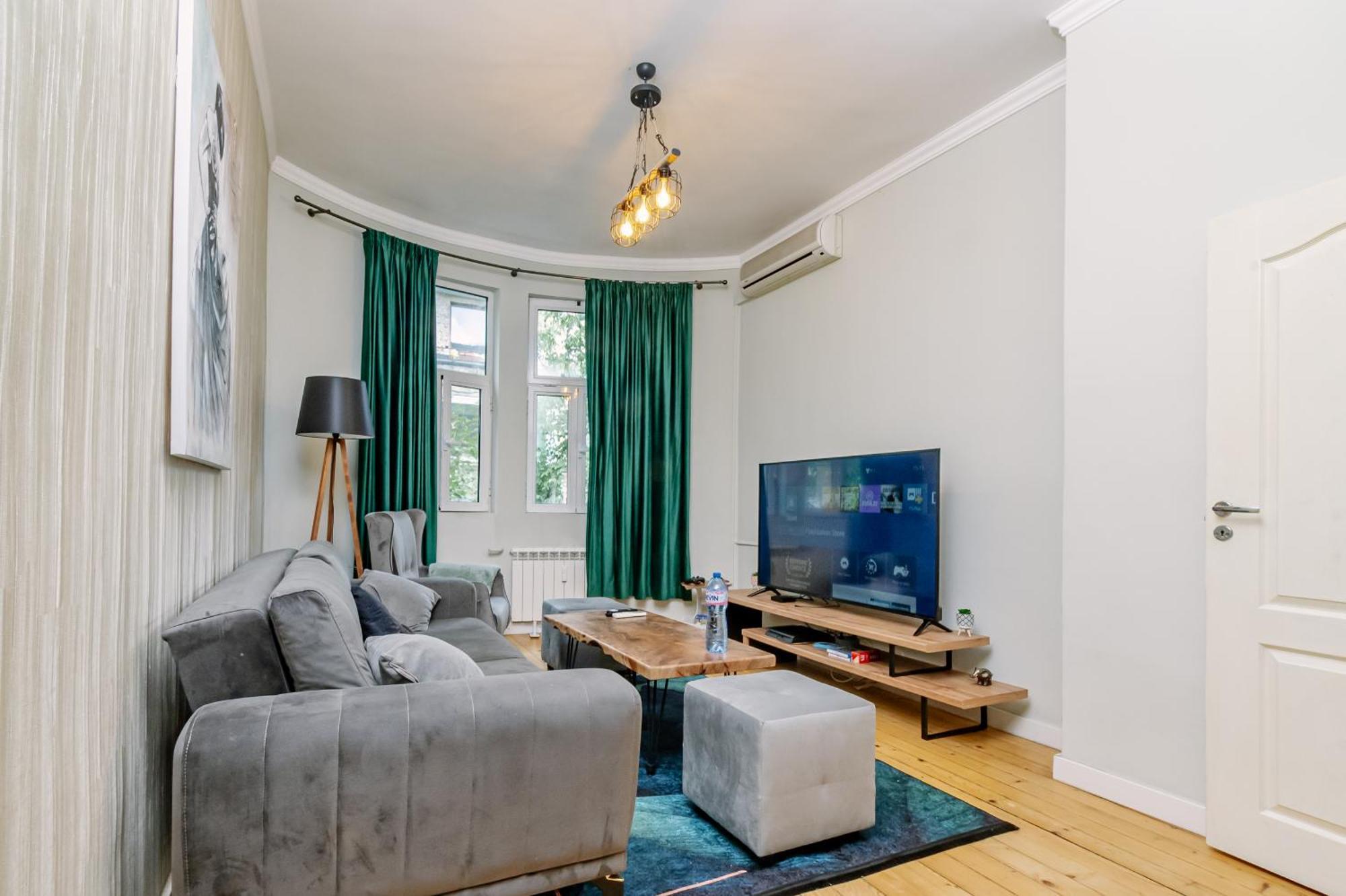 5 Seconds Away From The Main Street, Free Secured Parking Apartment Sofia Exterior photo